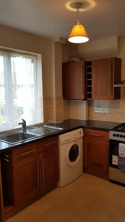 Elegant And Spacious 2 Bedroom Barnet Exterior foto